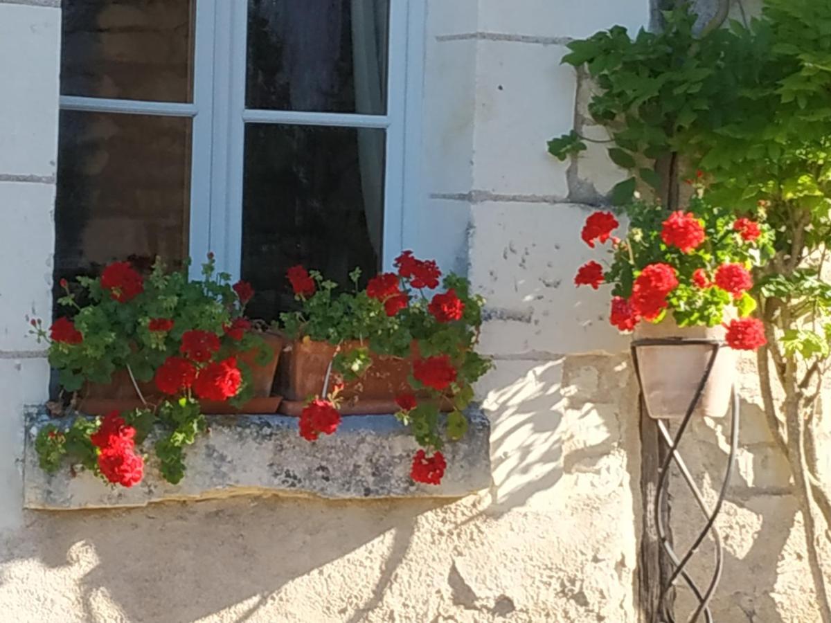 Le Clos Des Fayes Berthegon Exterior photo